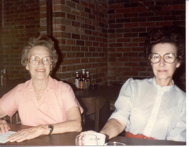 florine & beulah ralph.jpg